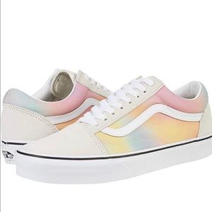 ✨Gorgeous Tye Dye Vans Sneakers✨